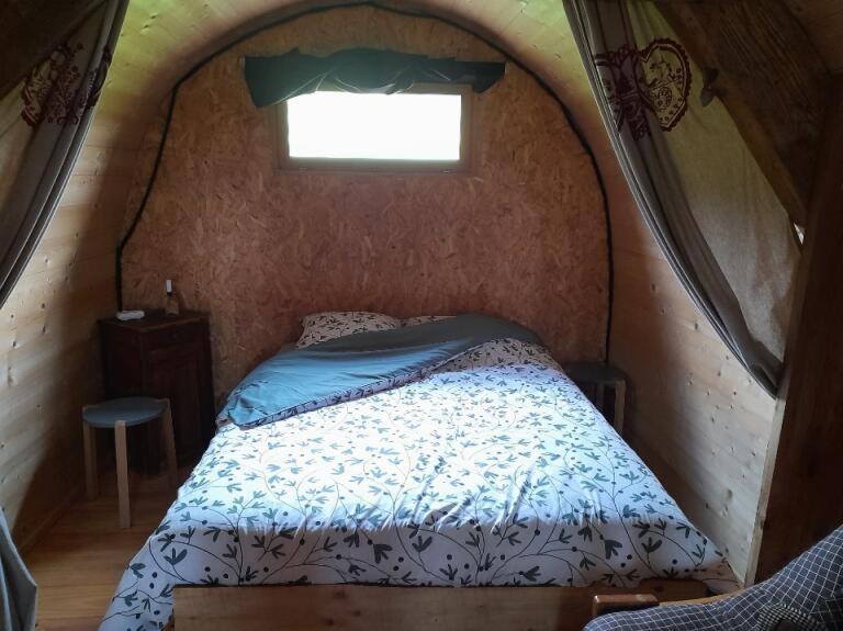 Hotel La Petite Echelle à Rochejean Extérieur photo