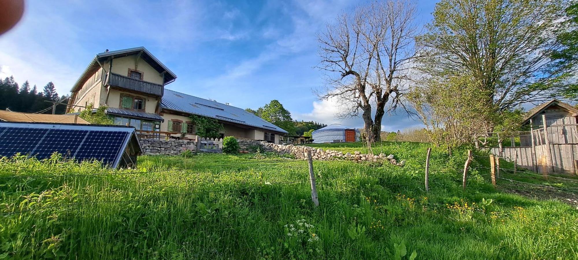 Hotel La Petite Echelle à Rochejean Extérieur photo