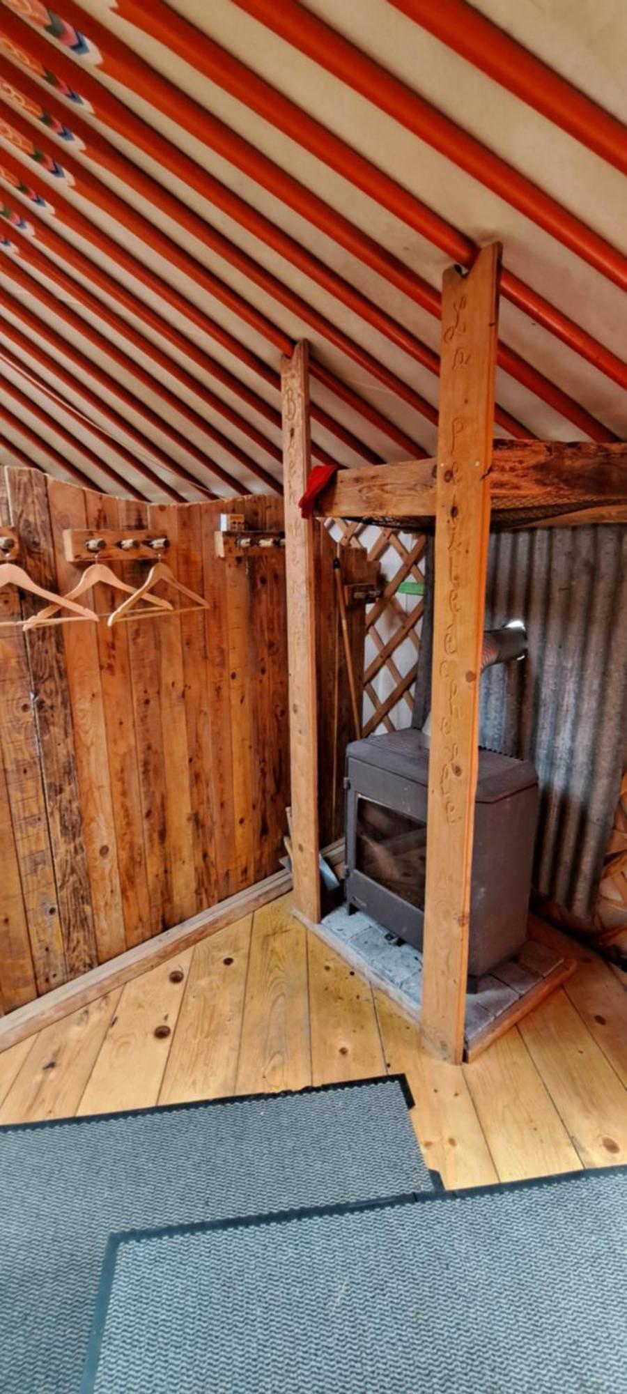 Hotel La Petite Echelle à Rochejean Extérieur photo